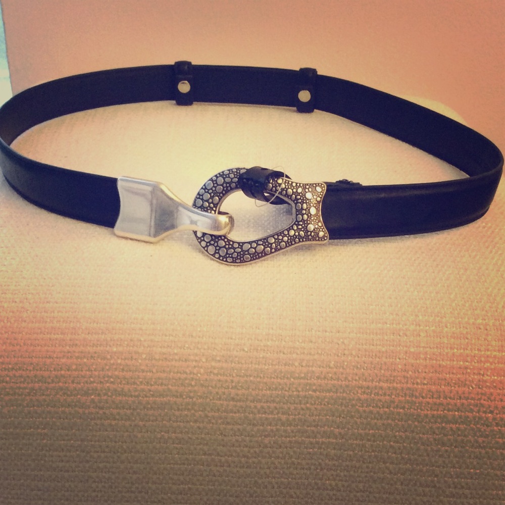 Fashion Focus Black Leather Silver Buckle belt